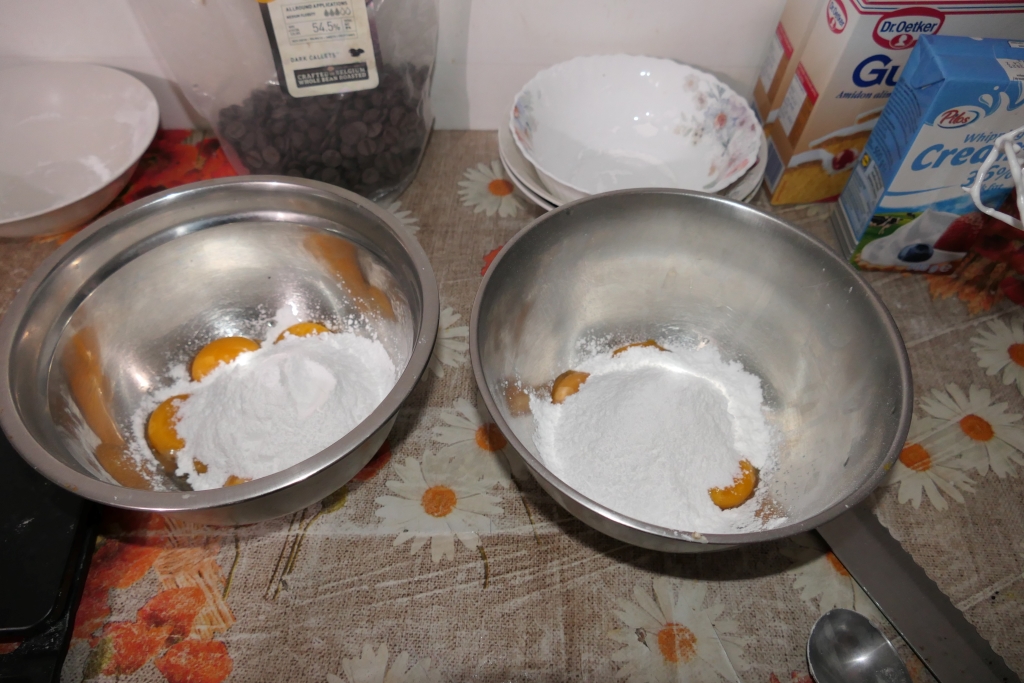 Prajitura cu lamaie si ciocolata neagra - Un desert delicios