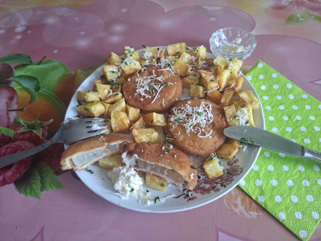 Rondele de ceapa pane, la tigaie – delicioase si simplu de facut