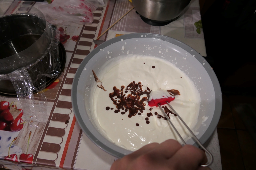 Tort ''noi doi si 32 de ani'' - Desertul aniversar plin de savoare