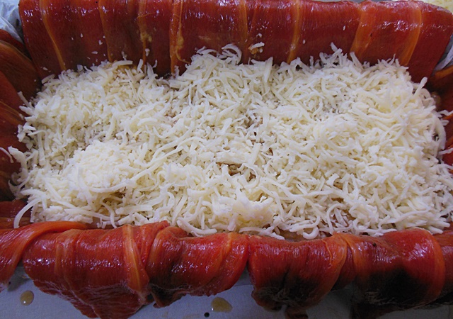 Chec cu pui si ardei kapia copti - Reteta gustoasa de aperitiv