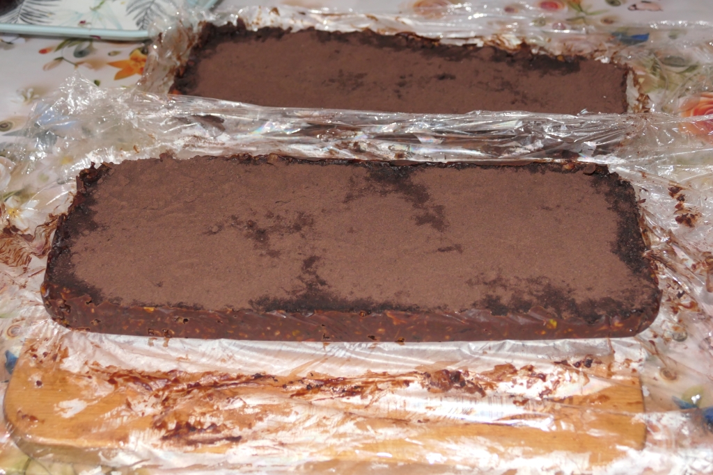 Batoane de ciocolata ''cu de toate''